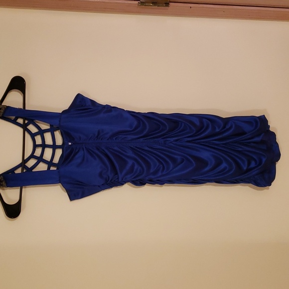 Dress - Picture 3 of 3